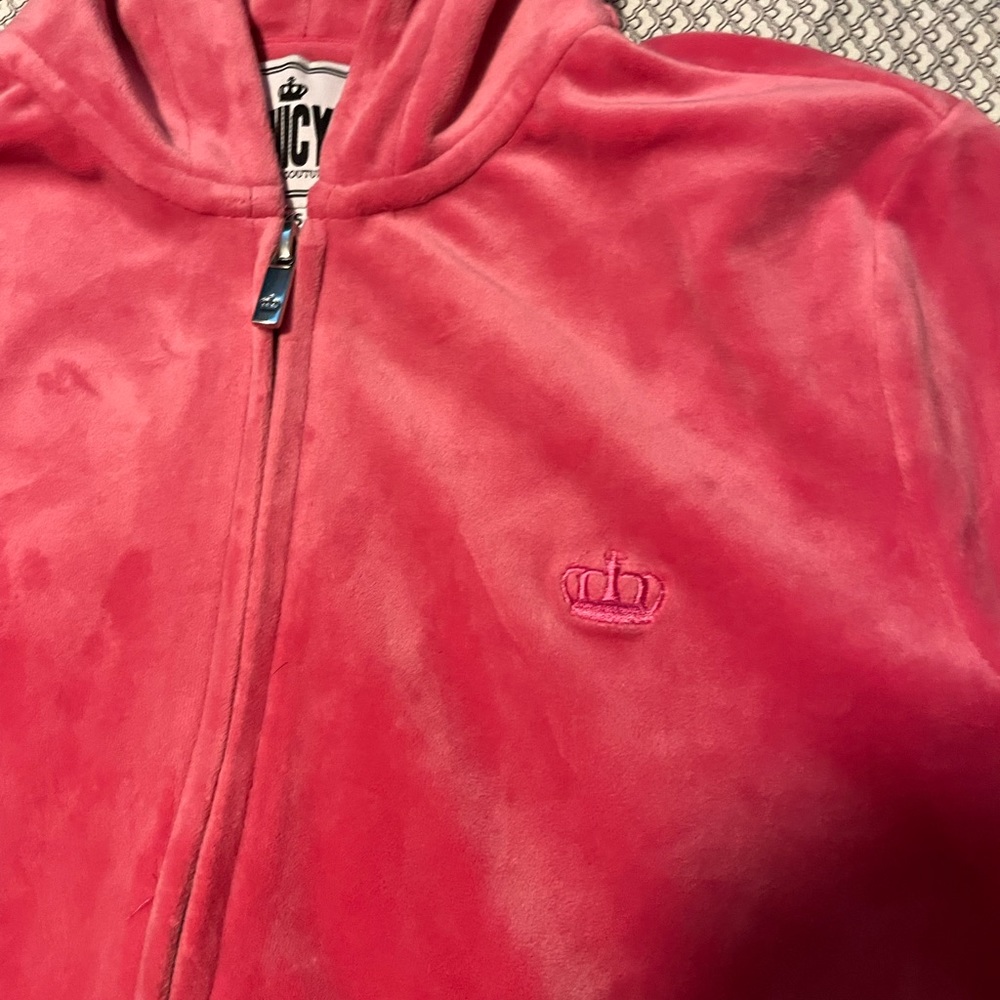 Brand new sweater - Picture 7 of 7